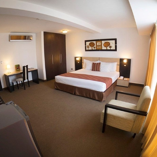 pe_ac_allpahotelka2.jpg